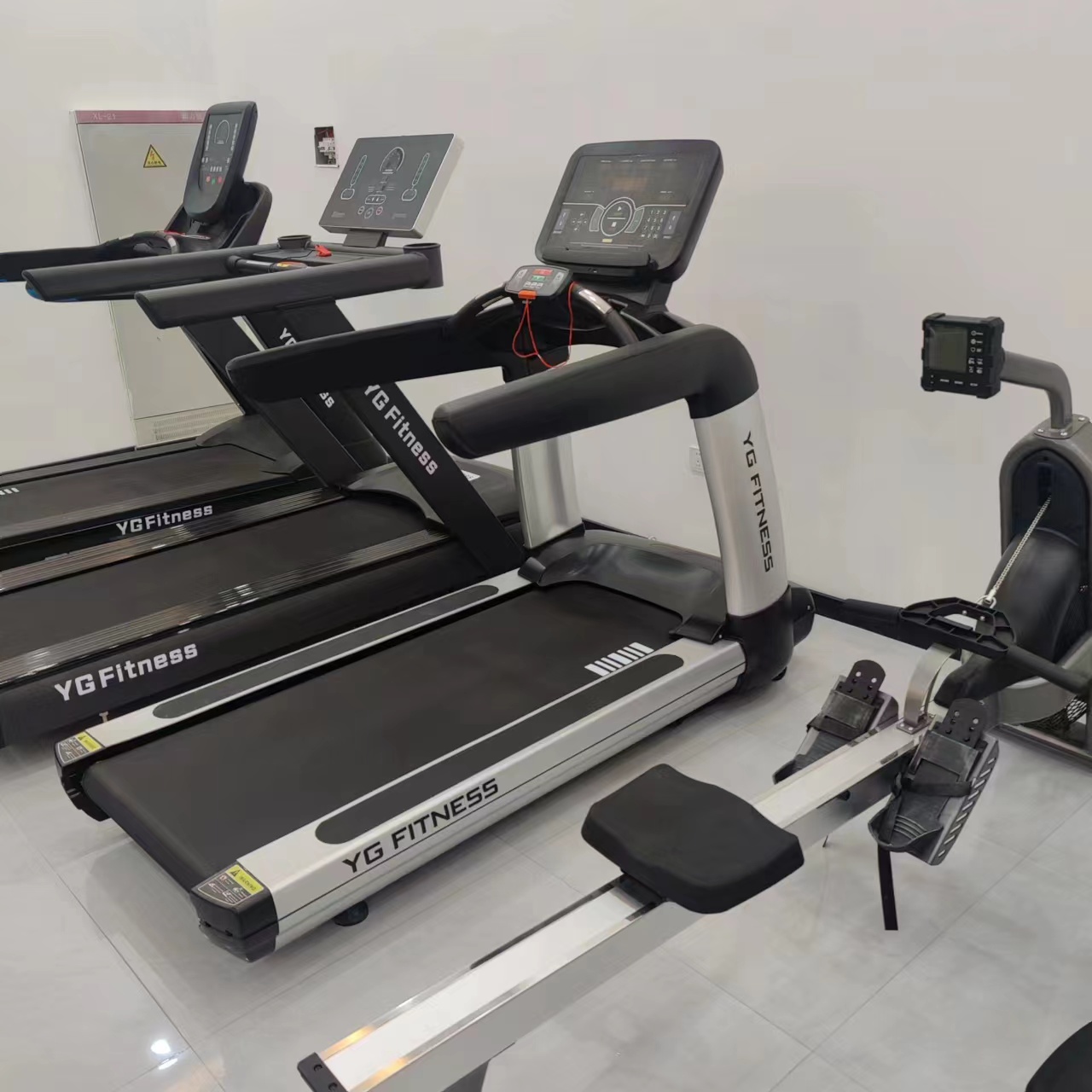 Running Gear Equipment - Elektrisches Laufband für Fitness-Studios 3 PS